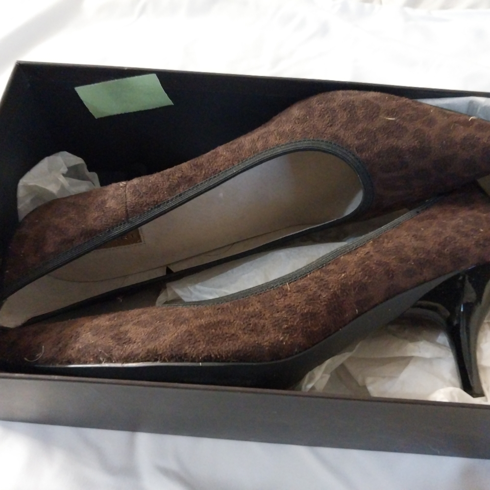 Animal print pumps